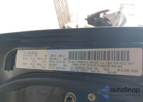 2020 Ram 1500 Classic Tradesman 4X4 5'7 Box из США, поврежденный, VIN 3C6RR7KG8LG132415